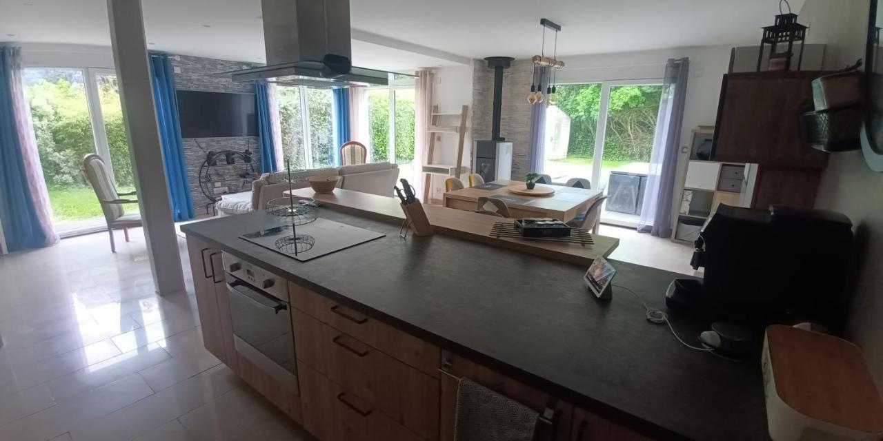 Grande Maison Entiere De 120M2 Epron Εξωτερικό φωτογραφία